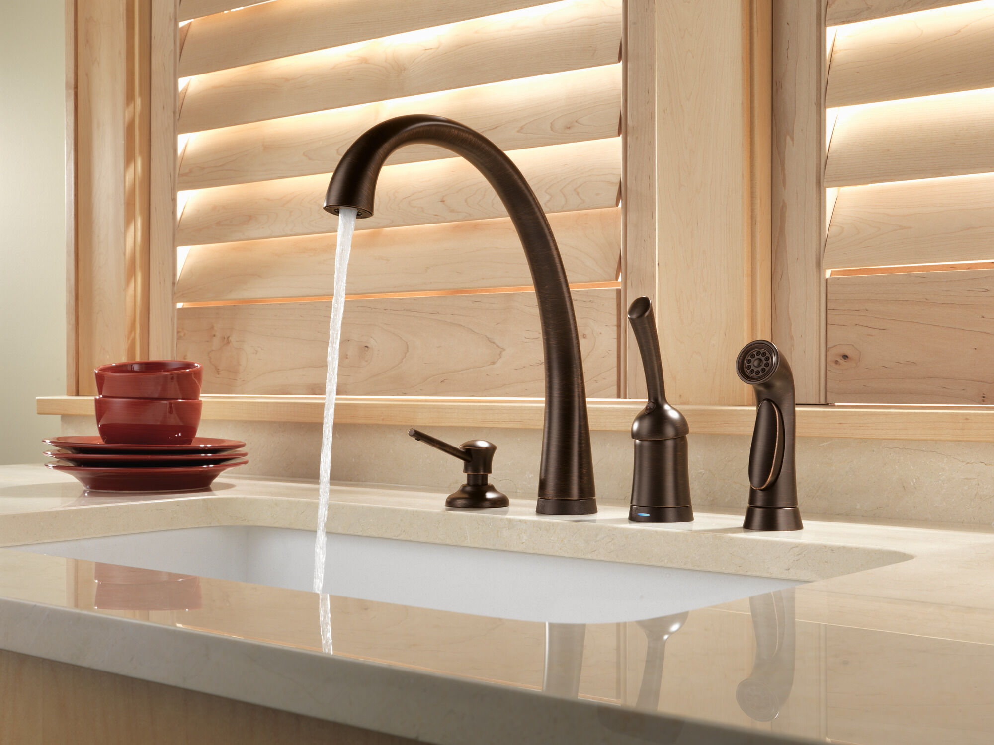 RP1002RB Дозатор мыла / лосьона Delta Faucet Delta Венецианская бронза - Вид №1