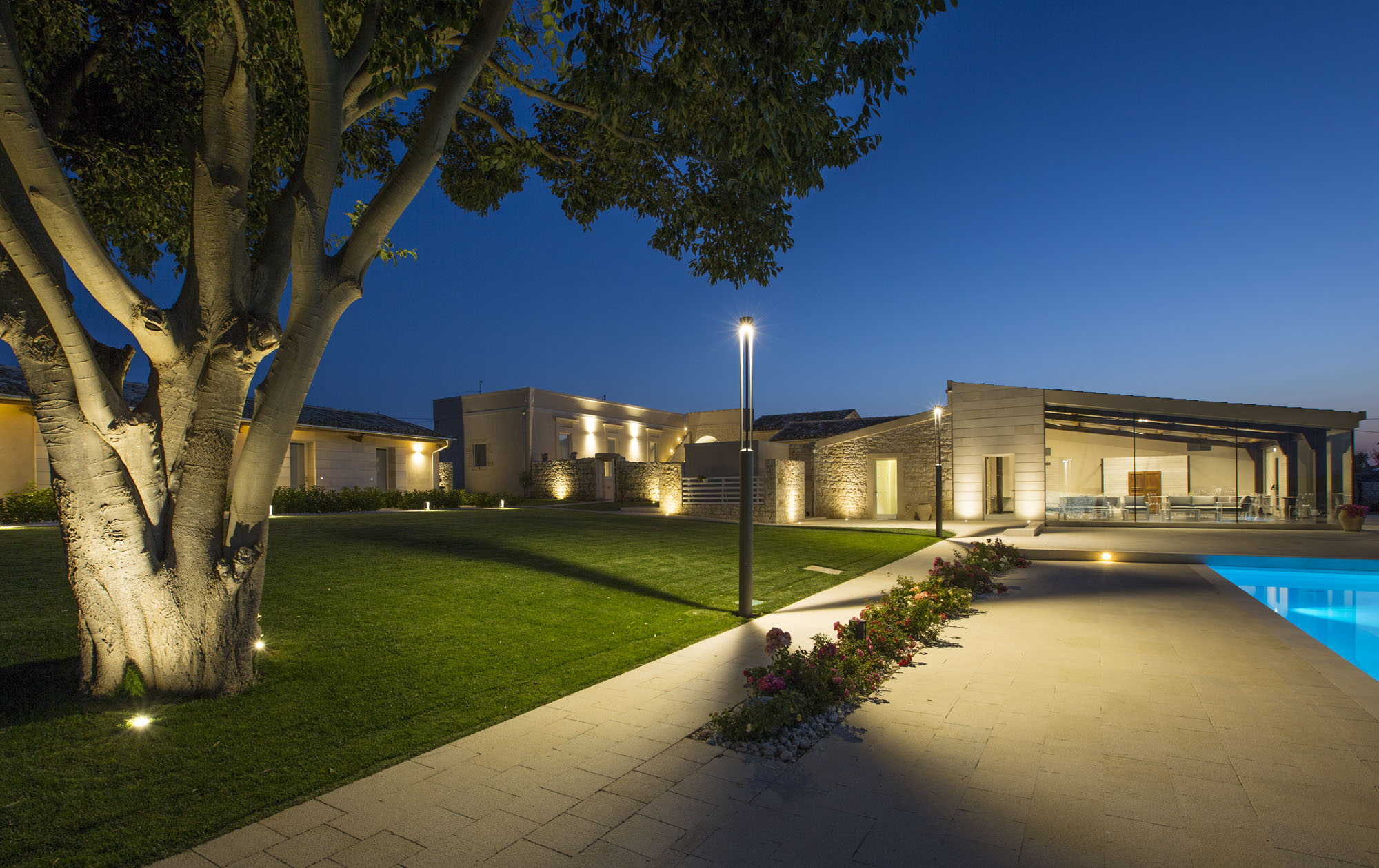 3333614 Уличное освещение  Platek TRIS  TRIS H. 2600 mm - 1 COB LED 3000K - Вид №9