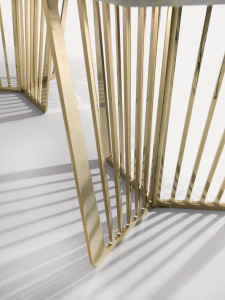 Металлический и мраморный обеденный стол