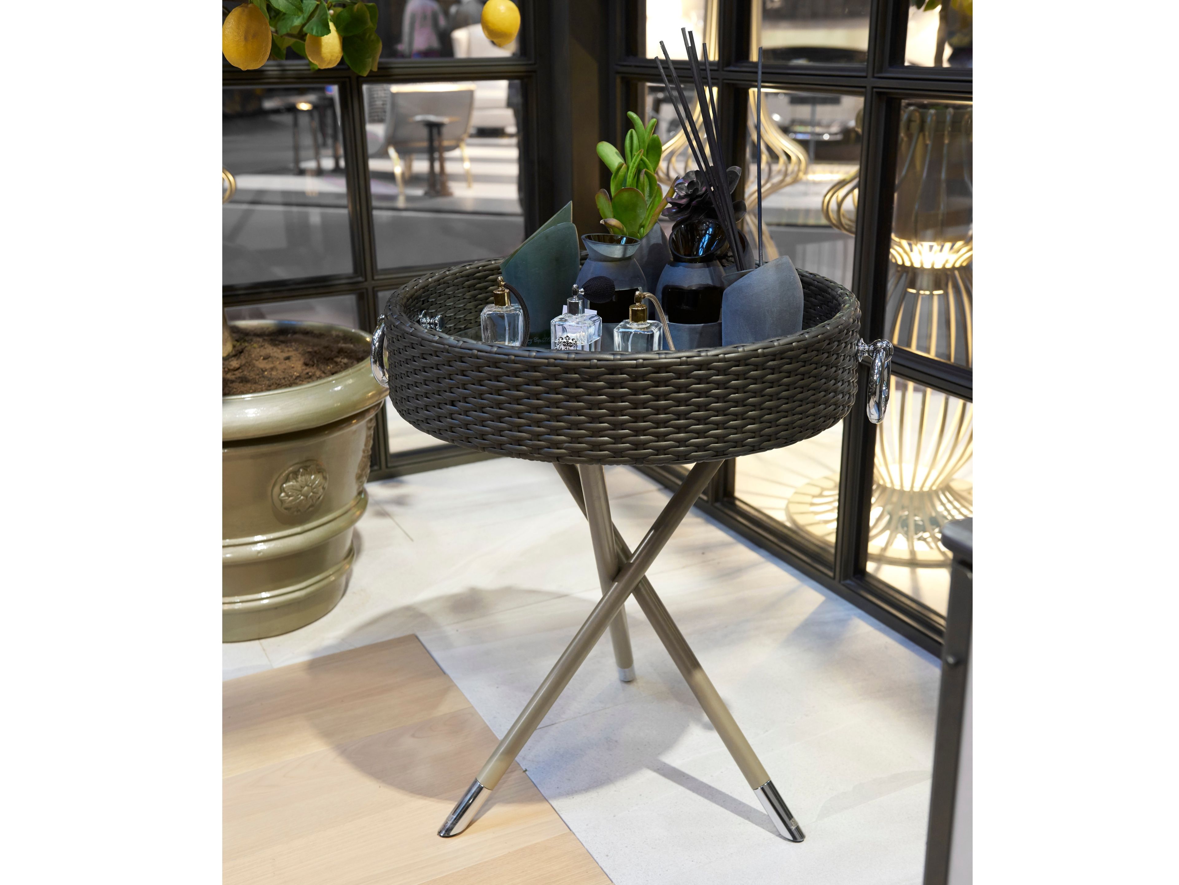 Круглый садовый столик из смолы Samuele Mazza Outdoor Canopus ARCH-00092590 - Вид №1