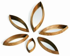 Casamania & Horm Настенное зеркало в деревянной раме