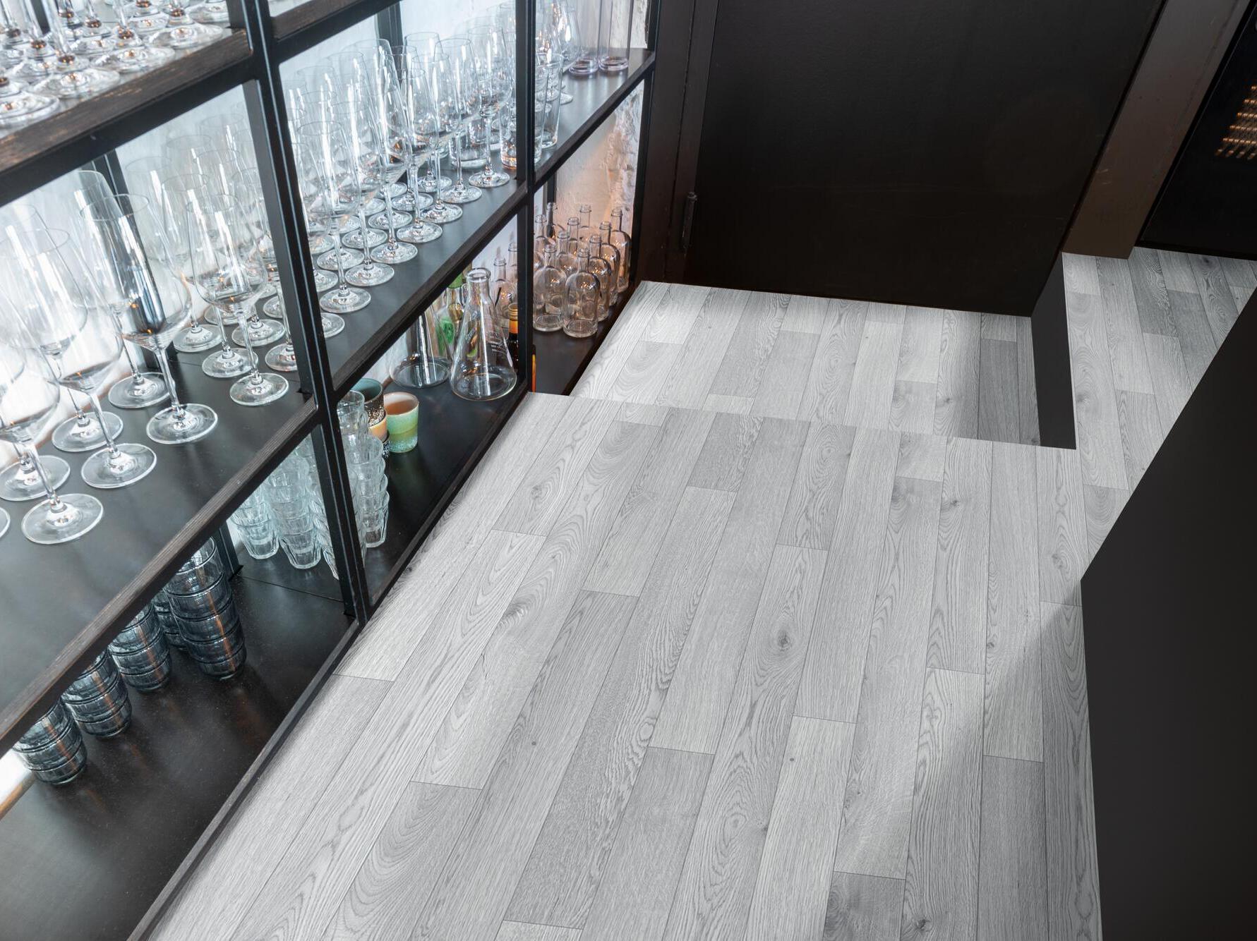 Нескользящий виниловый пол с эффектом дерева BEAUFLOR Titan ARCH-00048797