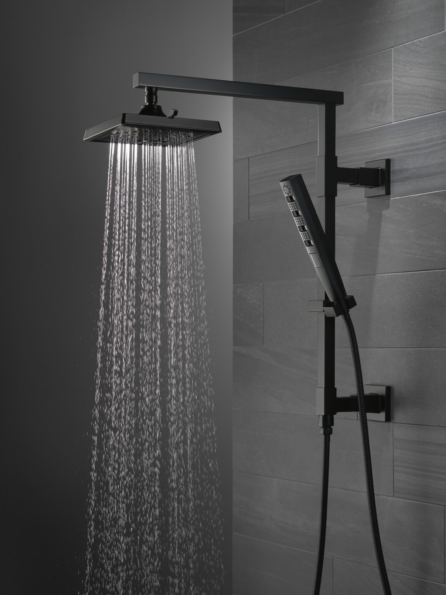 58410-BL Душевая колонна угловая 18 дюймов Delta Faucet Universal Showering Матовый черный  - Вид №2