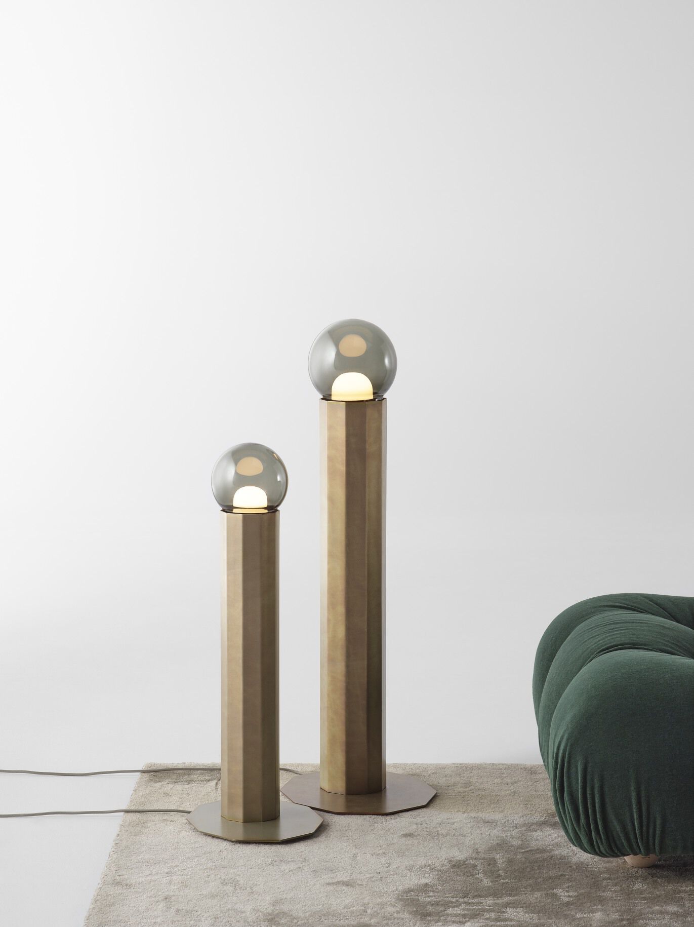 Светодиодный торшер из выдувного стекла и металла BROKIS Prisma ARCH-00031038 - Вид №9