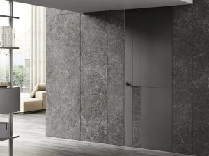 Распашная дверь с выдвижными петлями