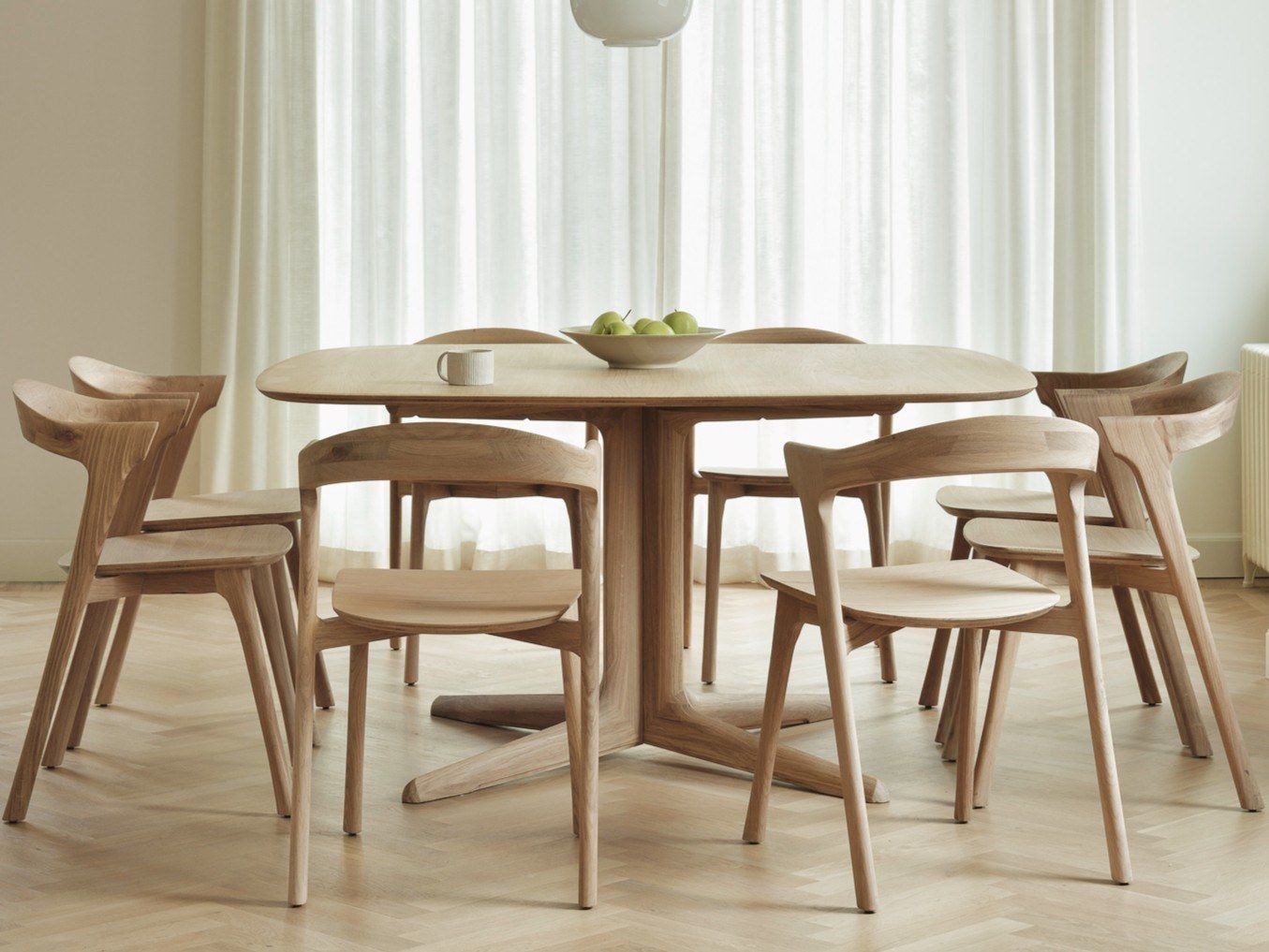 Квадратный дубовый стол Ethnicraft короткая ARCH-00068929