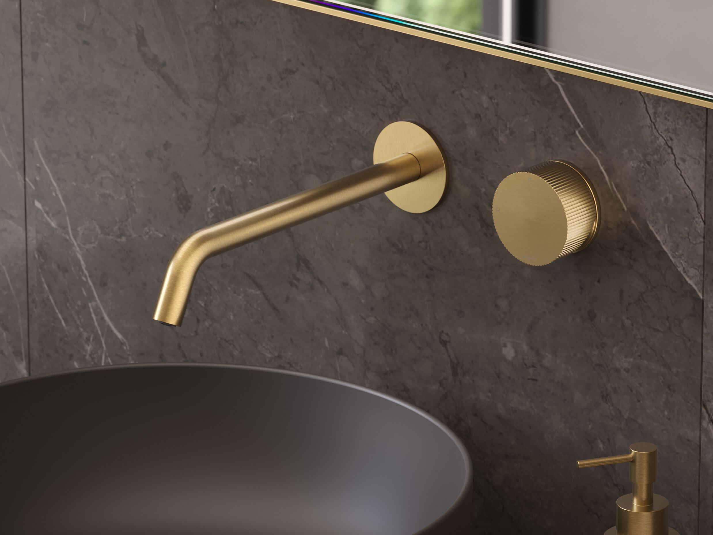 Латунный настенный смеситель для раковины с 2 отверстиями Hotbath Guy ARCH-00135772 - Вид №1