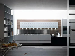 VALCUCINE Кухня из алюминия, окрашенного в белый цвет Riciclantica