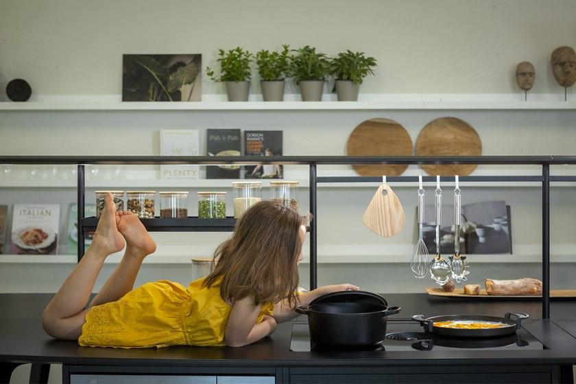 True Design Отдельностоящий деревянный кухонный модуль Wing sun-id-1379217 - Вид №8