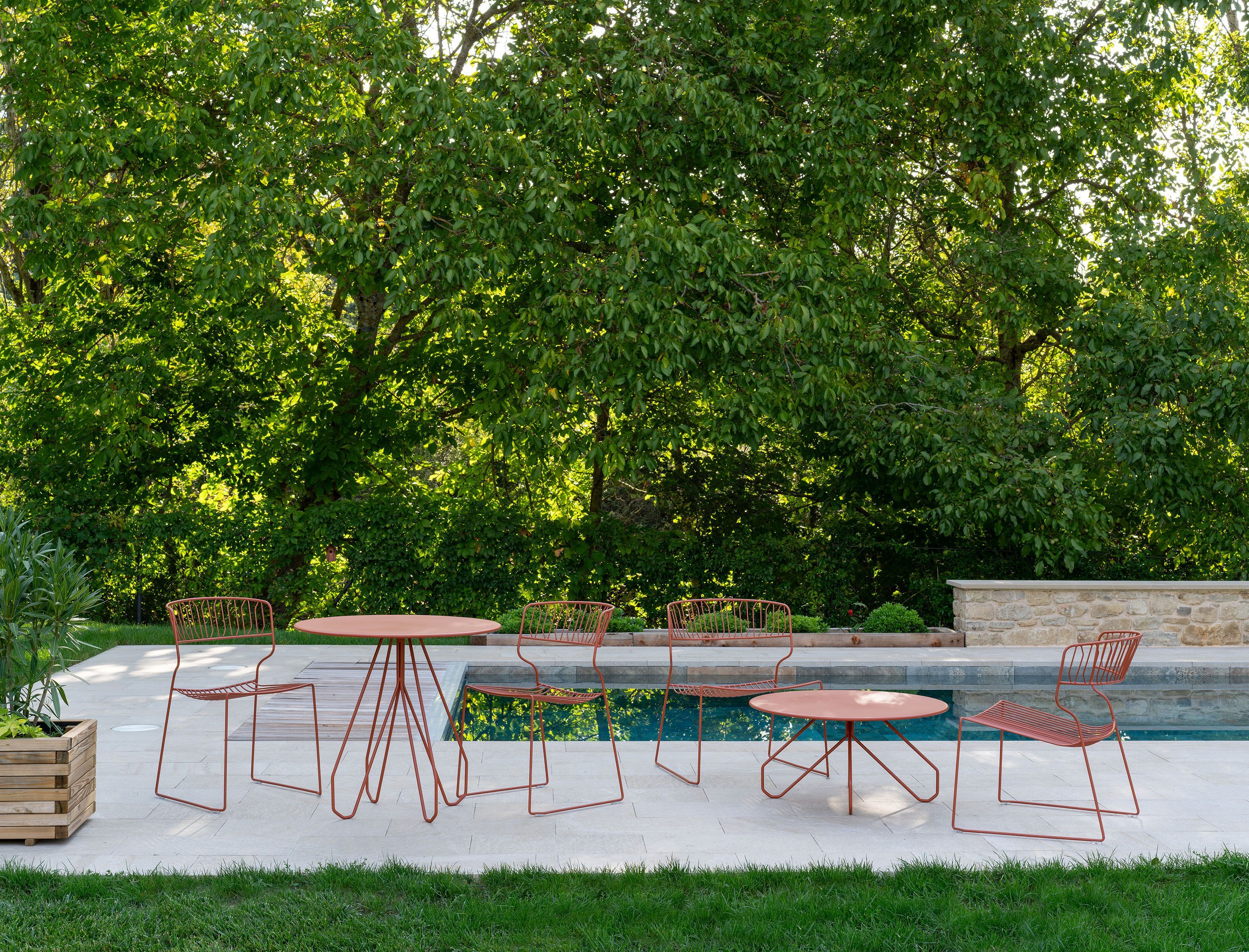 Круглый стальной садовый стол с порошковым покрытием iSimar Мартини ARCH-00063930 - Вид №2