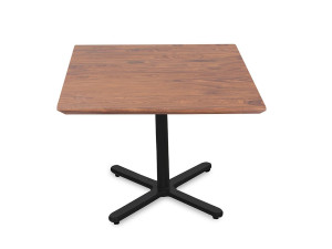 Деревянный квадратный стол