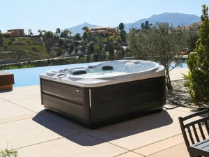 Jacuzzi® Квадратный мини-бассейн с джакузи на 6 мест J-400™