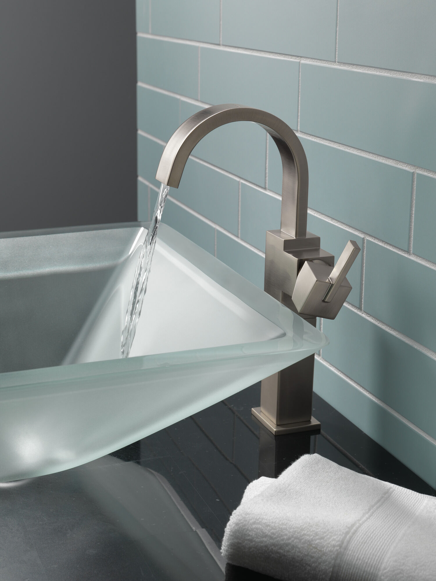 753LF-SS Смеситель для ванной комнаты с одной ручкой Delta Faucet Vero Нержавеющая сталь - Вид №1
