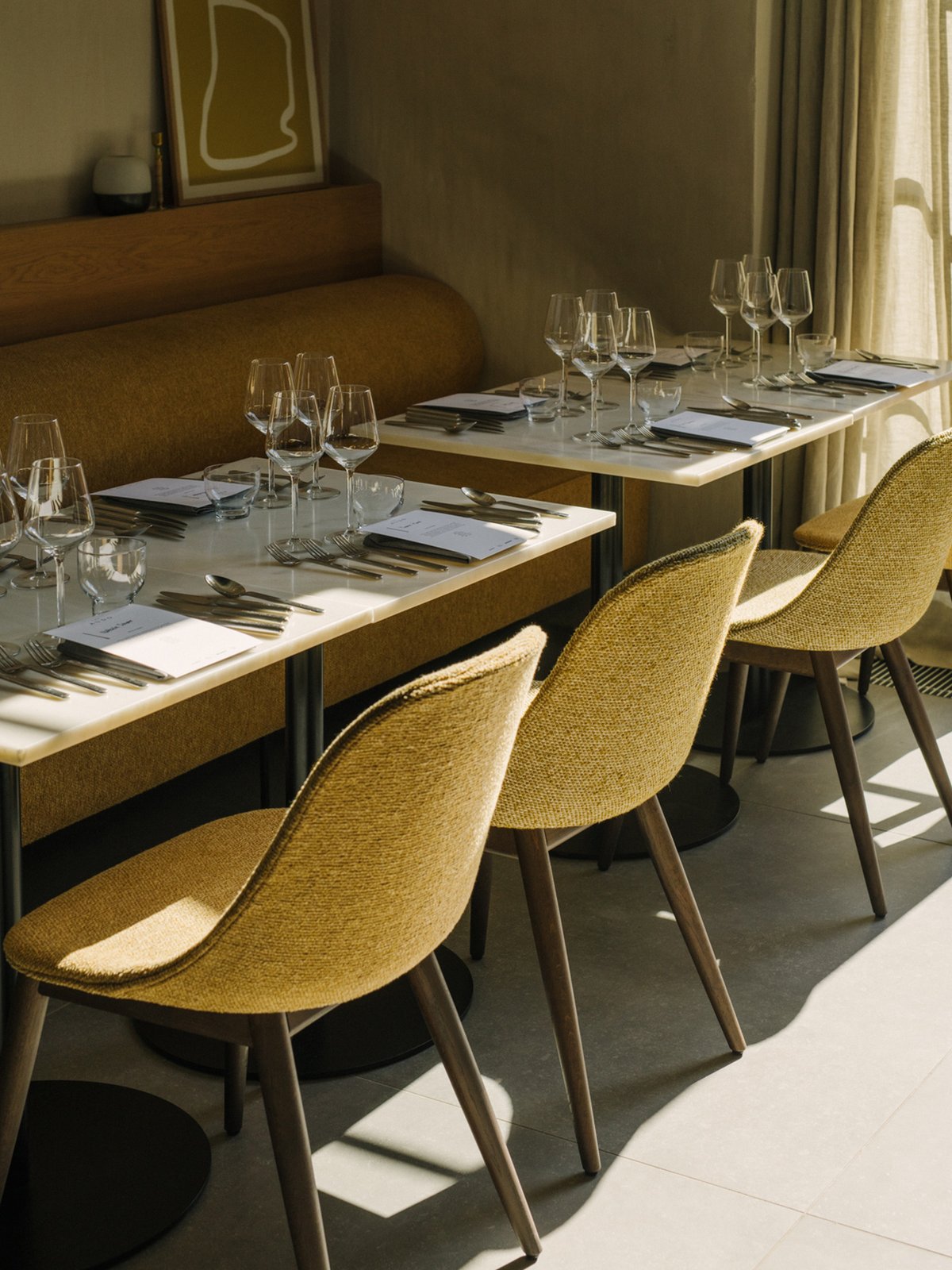 9395004-020301ZZ MENU Боковой обеденный стул Harbour, деревянная основа, обитый Дуб натуральный | Дакар - 0250  - Вид №7