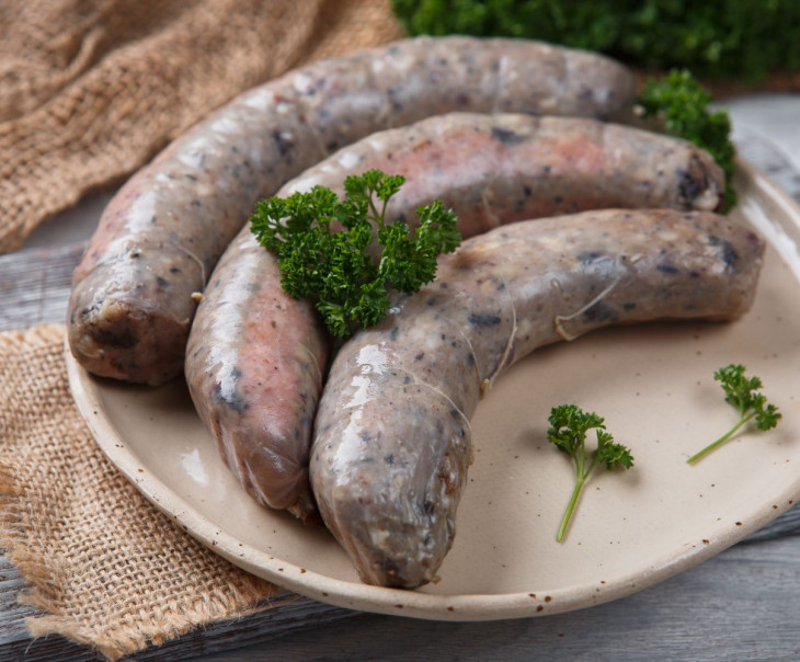 3168 Колбаски для жарки и гриля из молодой говядины с черносливом и клюквой Вкусляндия  - Вид №1