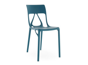 Стул из инженерного пластика без подлокотников