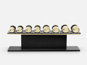 Набор гантелей из нержавеющей стали и дерева