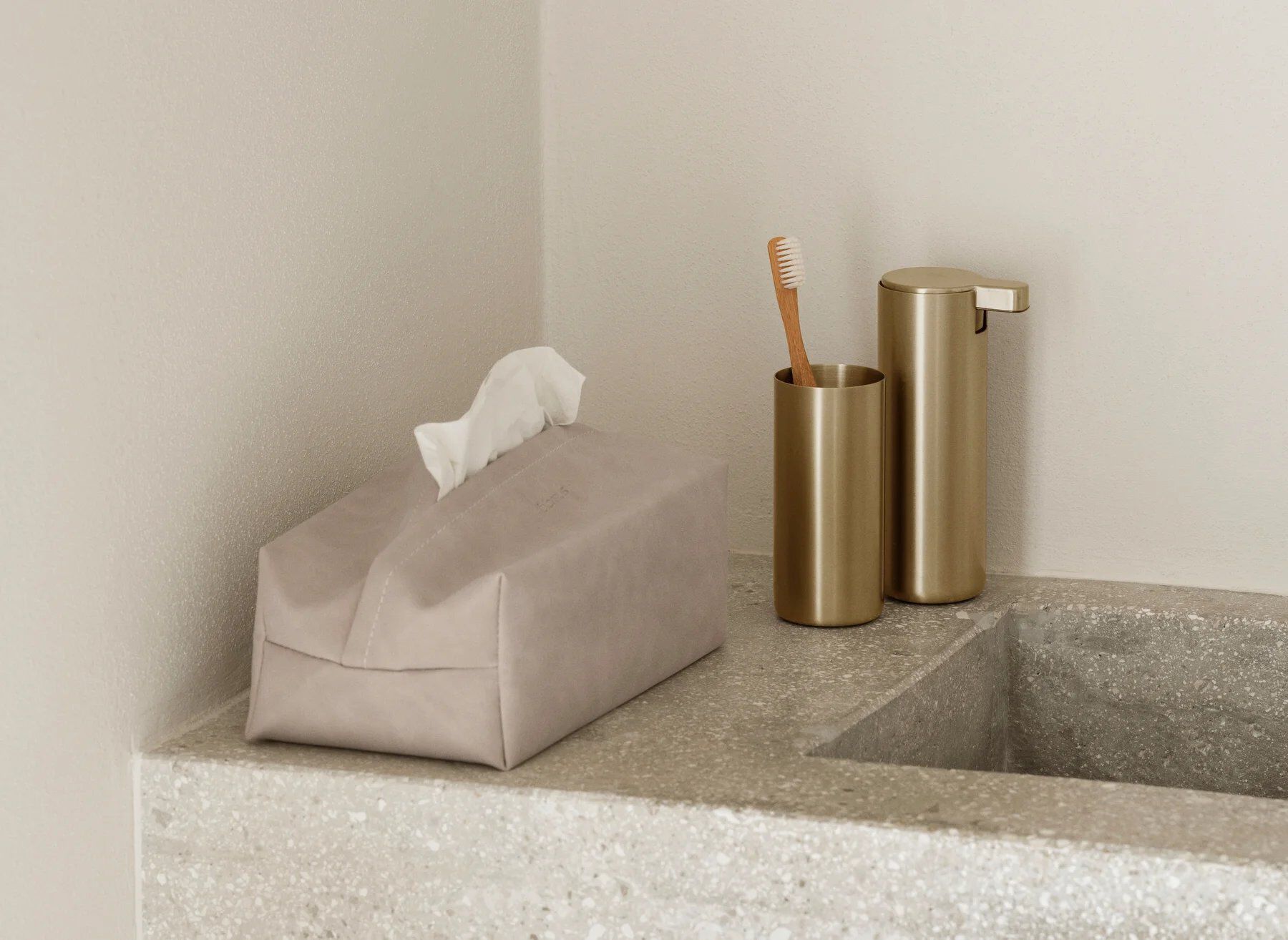 Держатель для салфеток из искусственной кожи blomus Sahla ARCH-00114489 - Вид №6