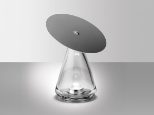 Стеклянная настольная лампа