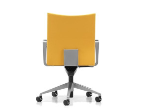 Офисное кресло из ткани с 5 спицами