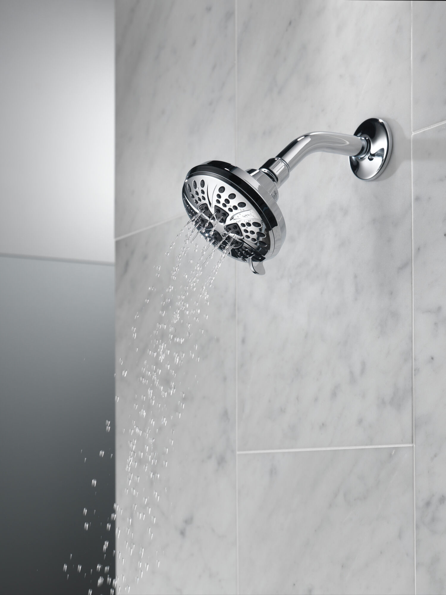 Душевая лейка 2,5 галлона в минуту с 6 настройками Delta Faucet 75661D - Вид №7