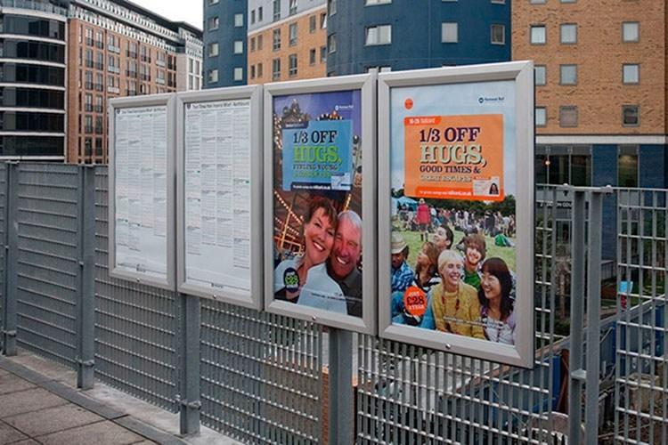 STUDIO T Доска объявлений для улицы, сертифицированная IP56 sun-id-1510392 - Вид №3