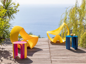 3D печатный пластиковый стул / журнальный столик