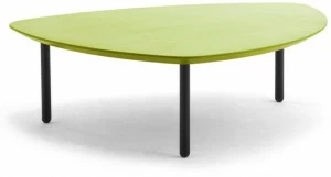 Leyform Низкий треугольный лакированный журнальный столик из стали и мдф  1620b