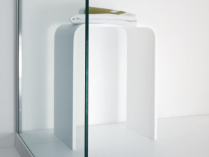 Табурет для ванной