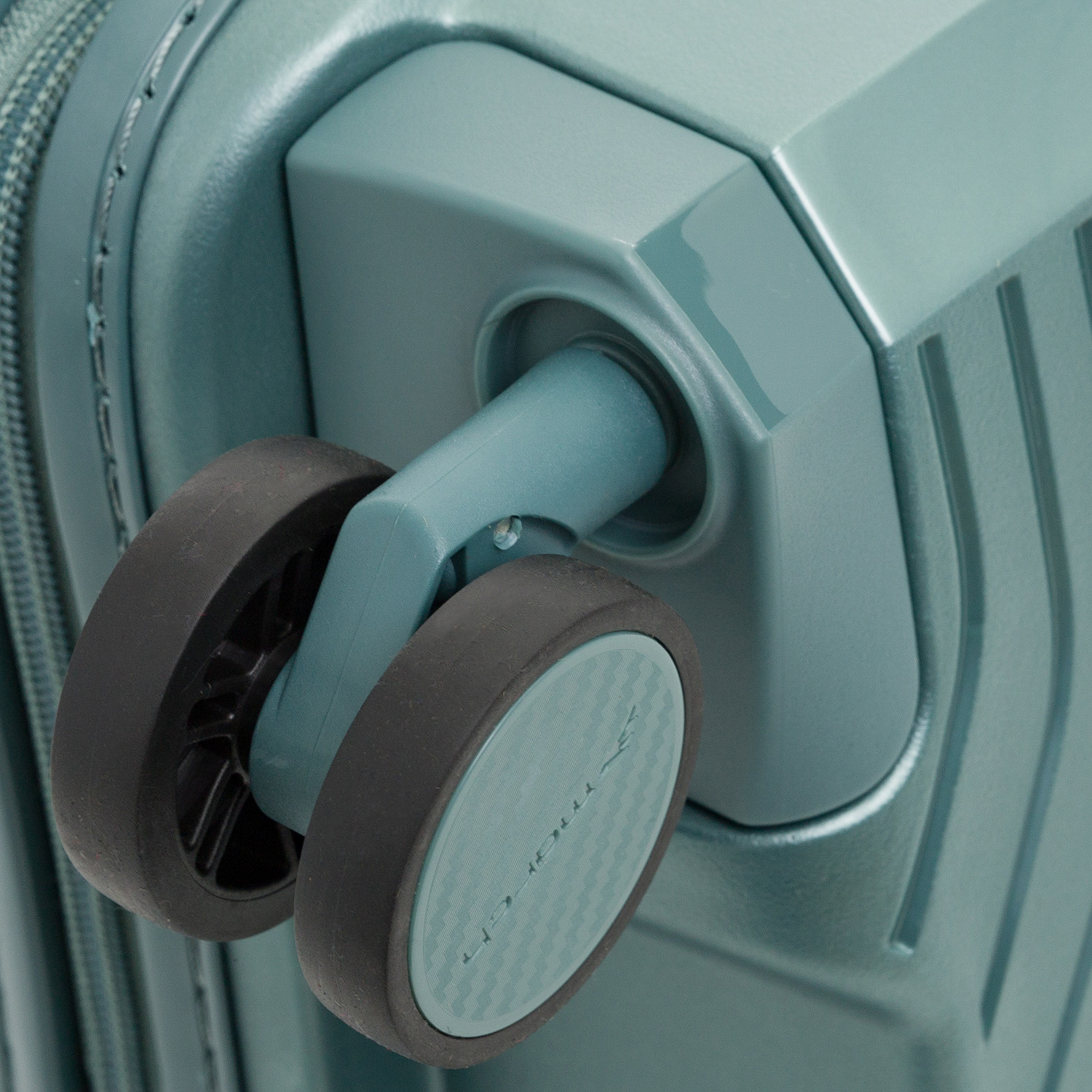 M1200-63-52 Чемодан M1200*52 Spinner 55 March Gotthard Metallic  - Вид №4