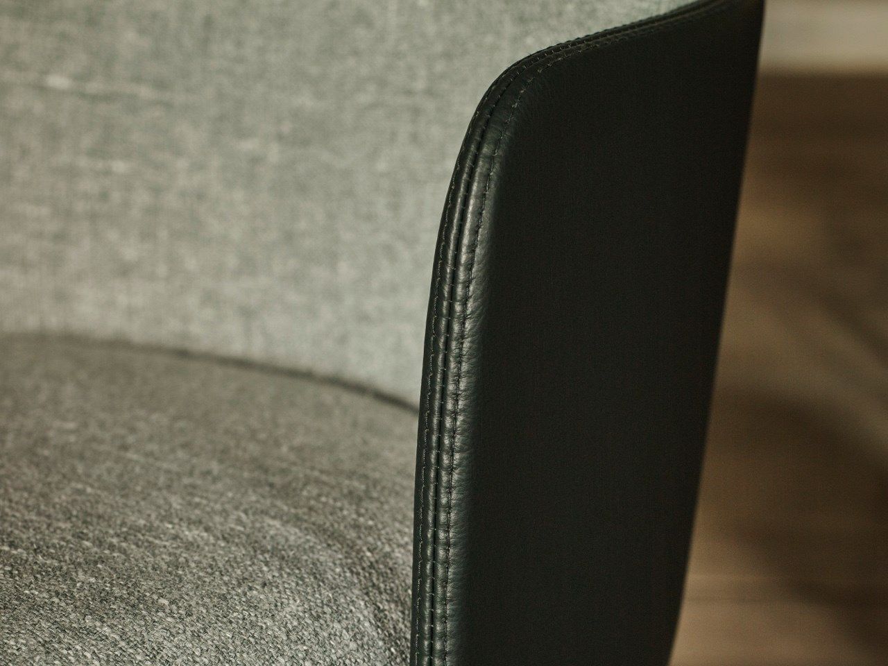 Стул с подлокотниками Wittmann Merwyn ARCH-00065854 - Вид №3