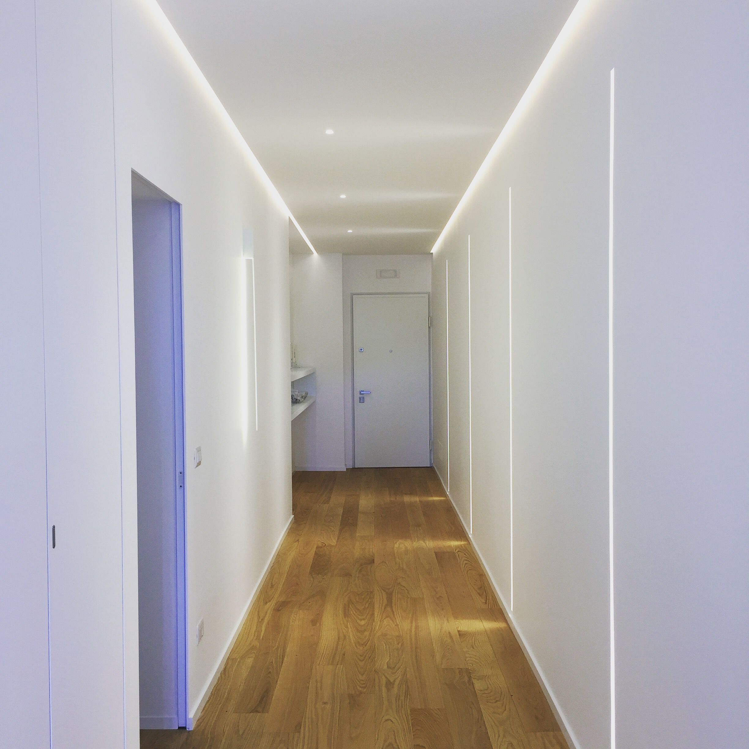 Экструдированный алюминиевый линейный профиль освещения для светодиодных модулей Lucifero's MICROFILE SISTEMA ARCH-00107458 - Вид №2