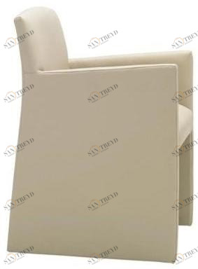 Andreu World Мягкое кожаное кресло с подлокотниками Cloé So7020 CLOE