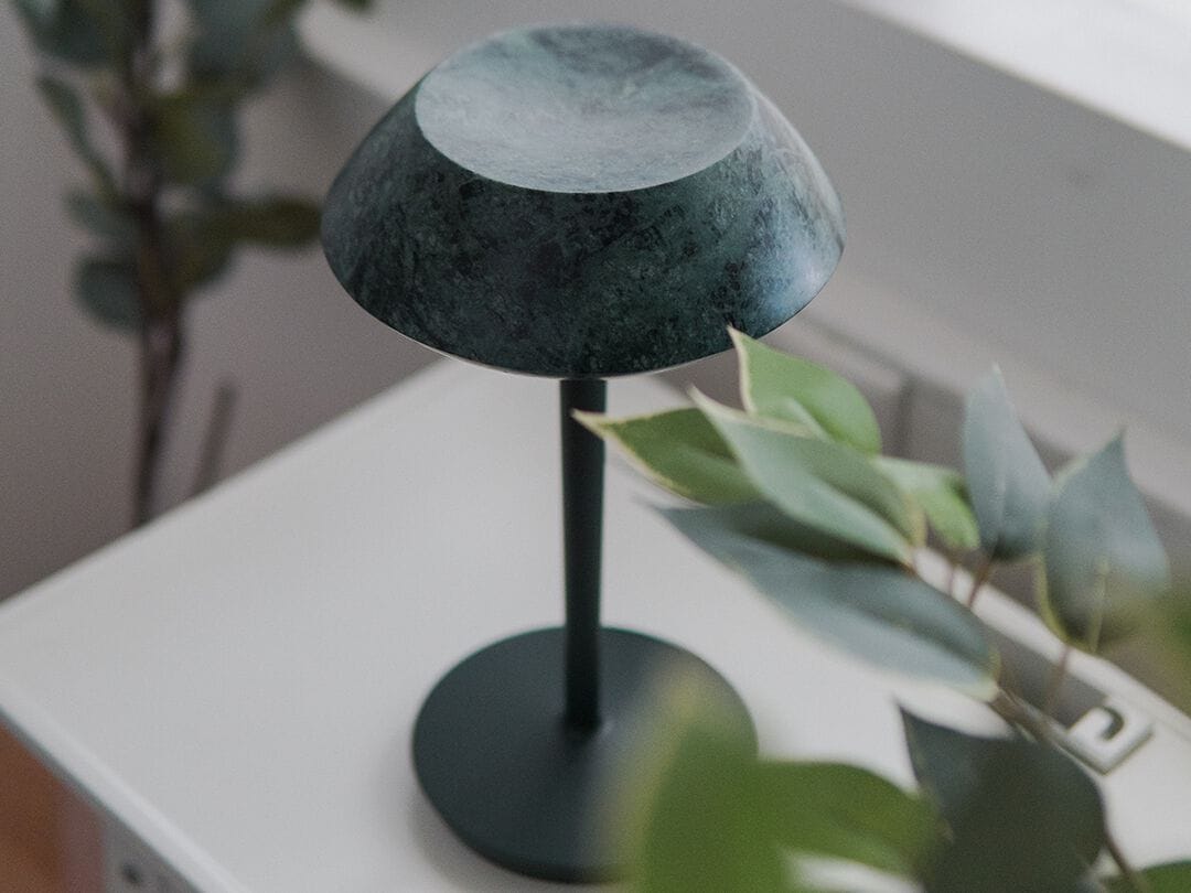 Мраморная перезаряжаемая настольная лампа Maami Home mini FIORE GREEN ARCH-00049084