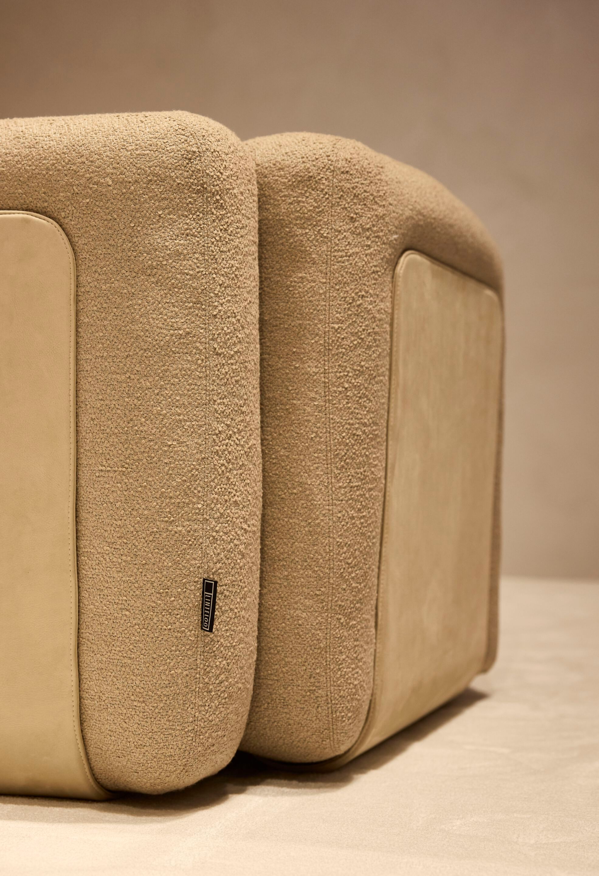 Кресло из ткани и кожи с подлокотниками Linteloo DALLAS ARCH-00084259 - Вид №4