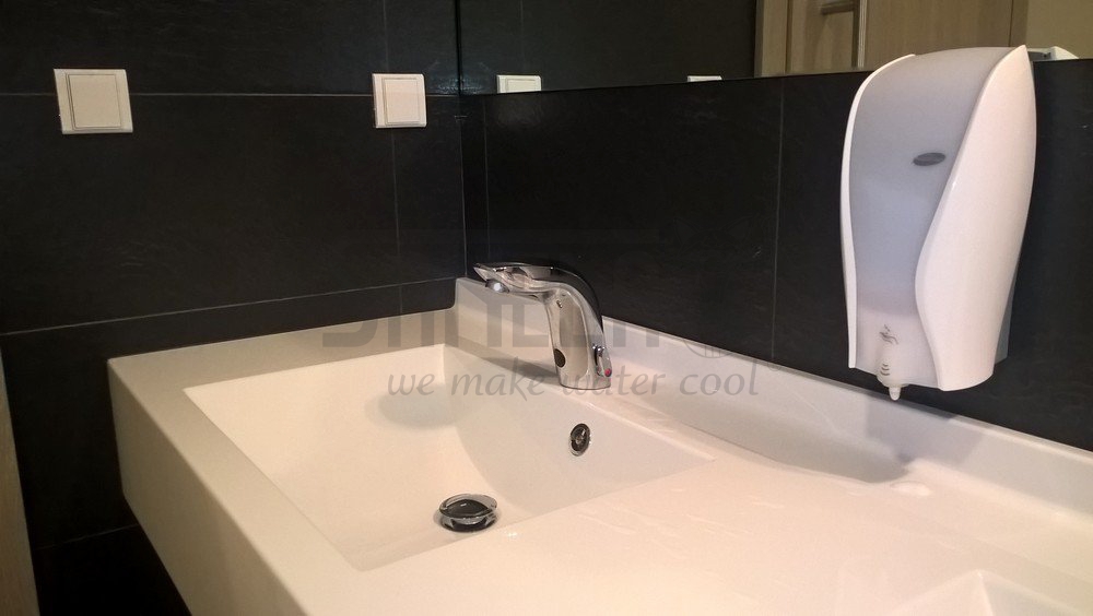 03360 Автоматический смеситель с рычажком для настройки температуры воды, 24 В пост. SANELA  - Вид №1