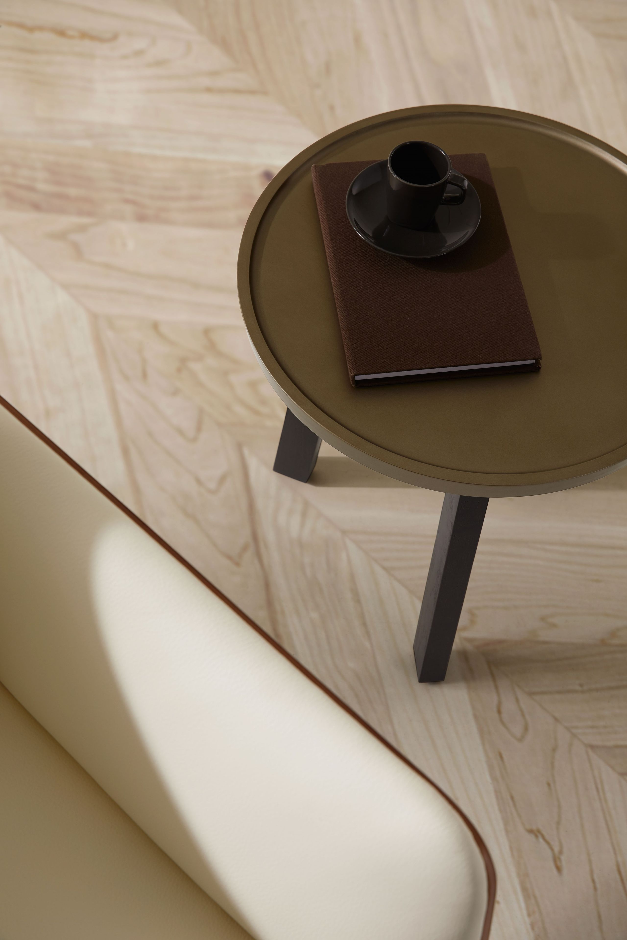 Стул на насесте с подлокотниками Punt HUG ARCH-00143403 - Вид №16