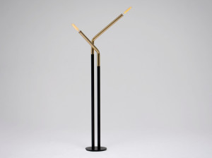 Регулируемая напольная лампа