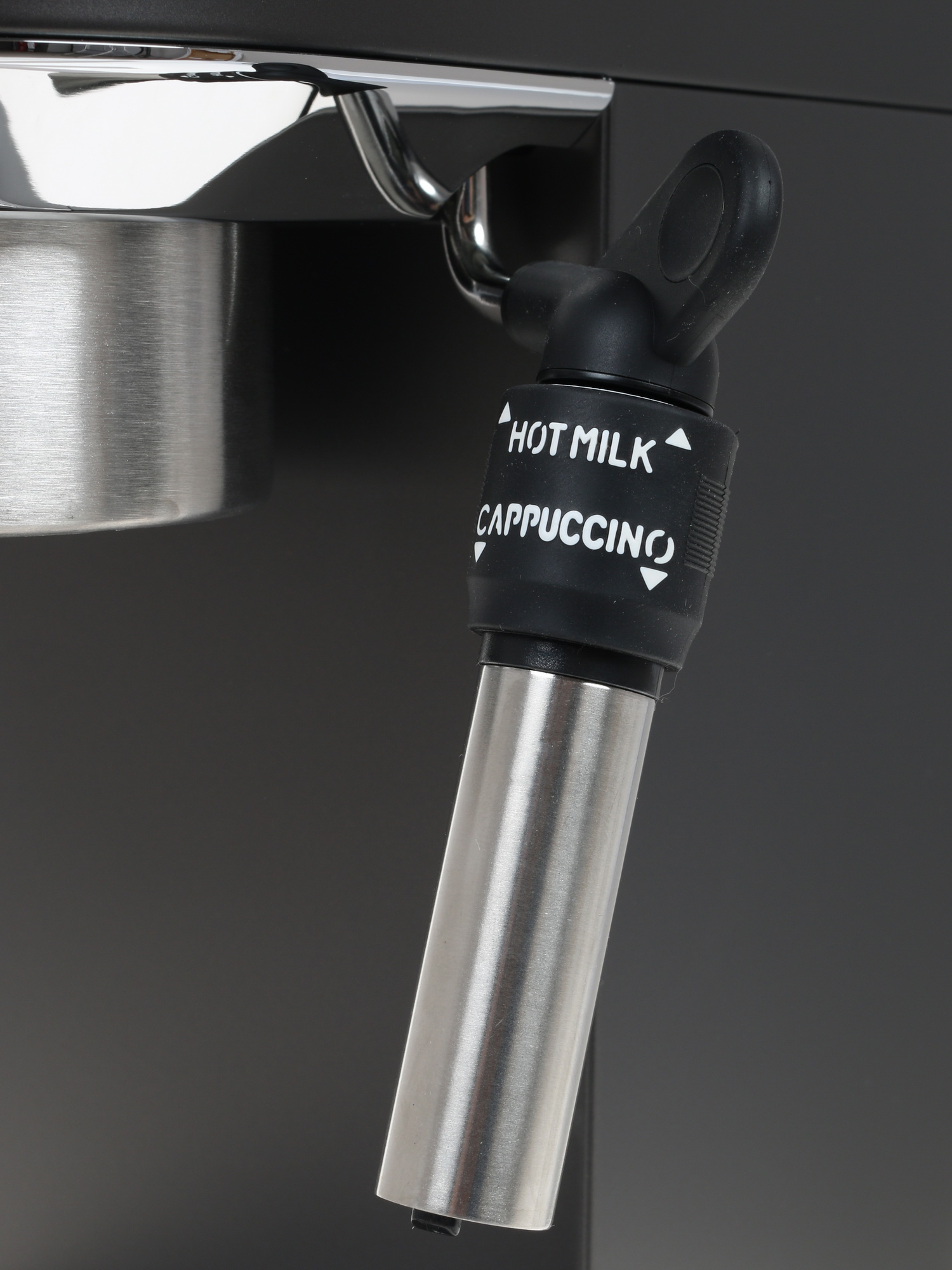 1130459 Кофеварка рожковая DeLonghi EC 685.BK черный STDN-0003564 - Вид №6