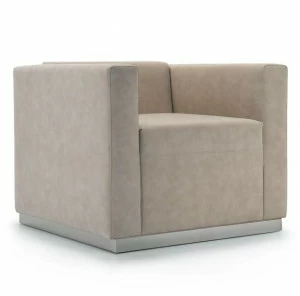 Domingo Salotti Мягкое кожаное кресло с подлокотниками Quincy