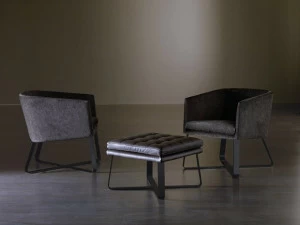 Meridiani Кресло со съемным чехлом из ткани с подлокотниками Lolyta