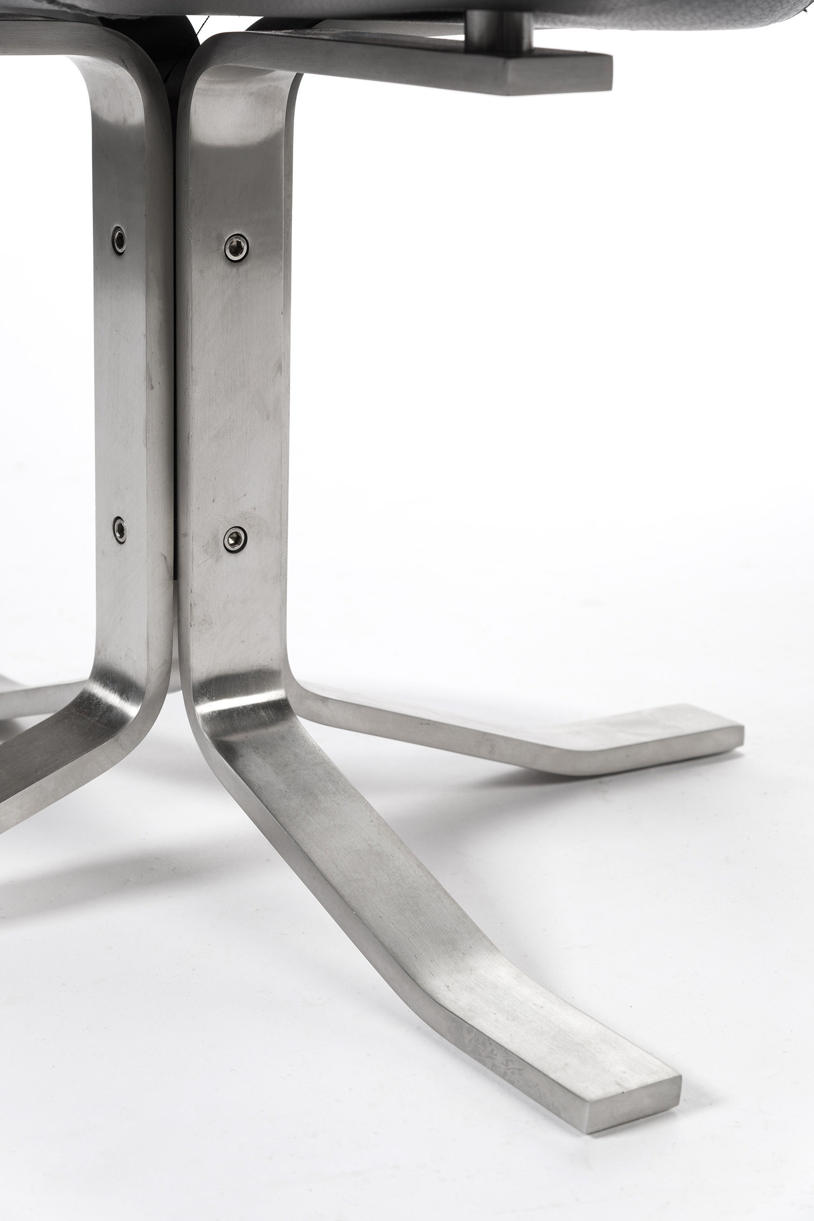 2000000008806 Оттоманка Corona MIUFORM  - Вид №1