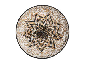 Декоративный предмет из ротанга