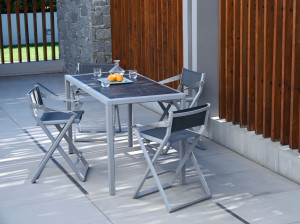 Складной садовый стул с подлокотниками