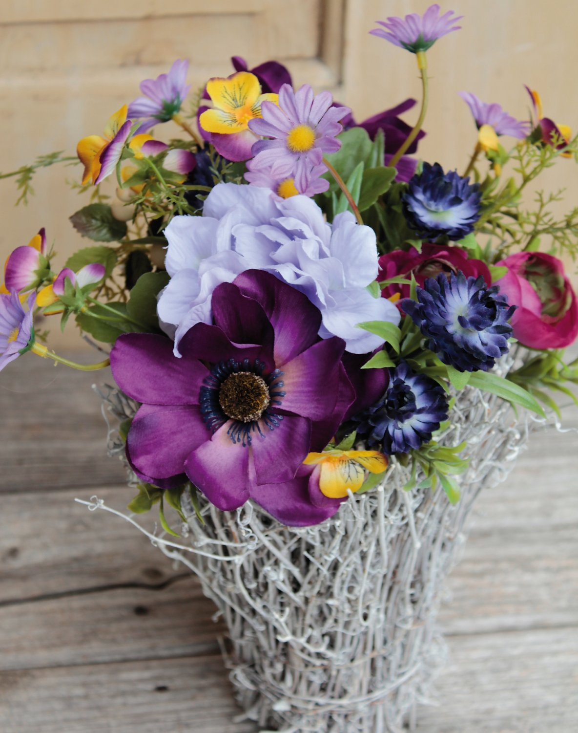 5701 111 a3 Композиция из искусственных цветов с ротангом, 38 см, темно-синяя H-andreas  - Вид №2