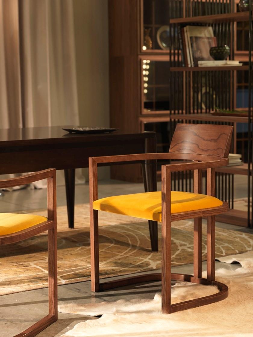 SELVA Стул из массива дерева с подлокотниками и открытой спинкой Gatsby 1648 - Вид №6