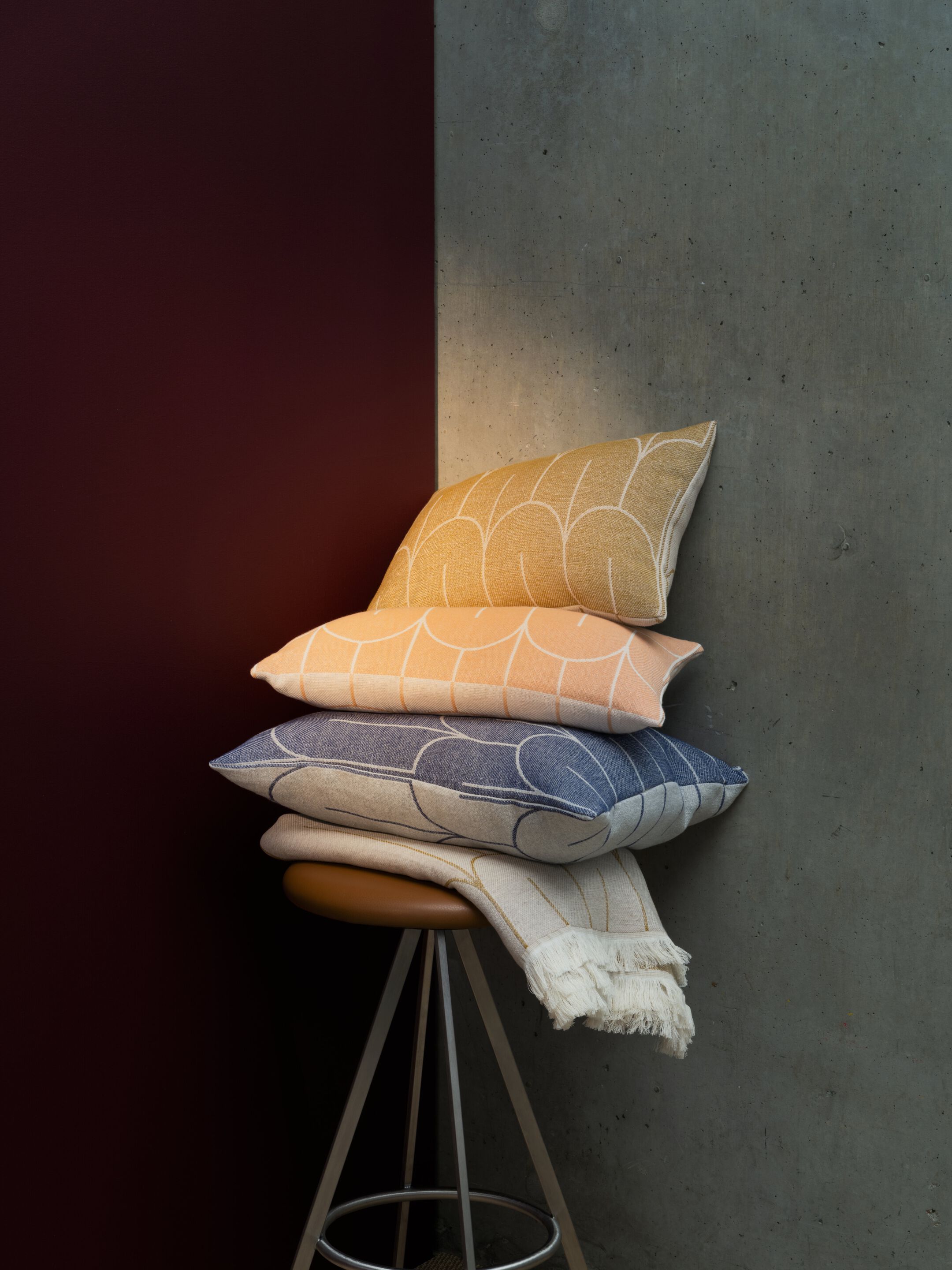 Квадратная подушка из хлопка с геометрическим рисунком Case Весы ARCH-00077967 - Вид №15