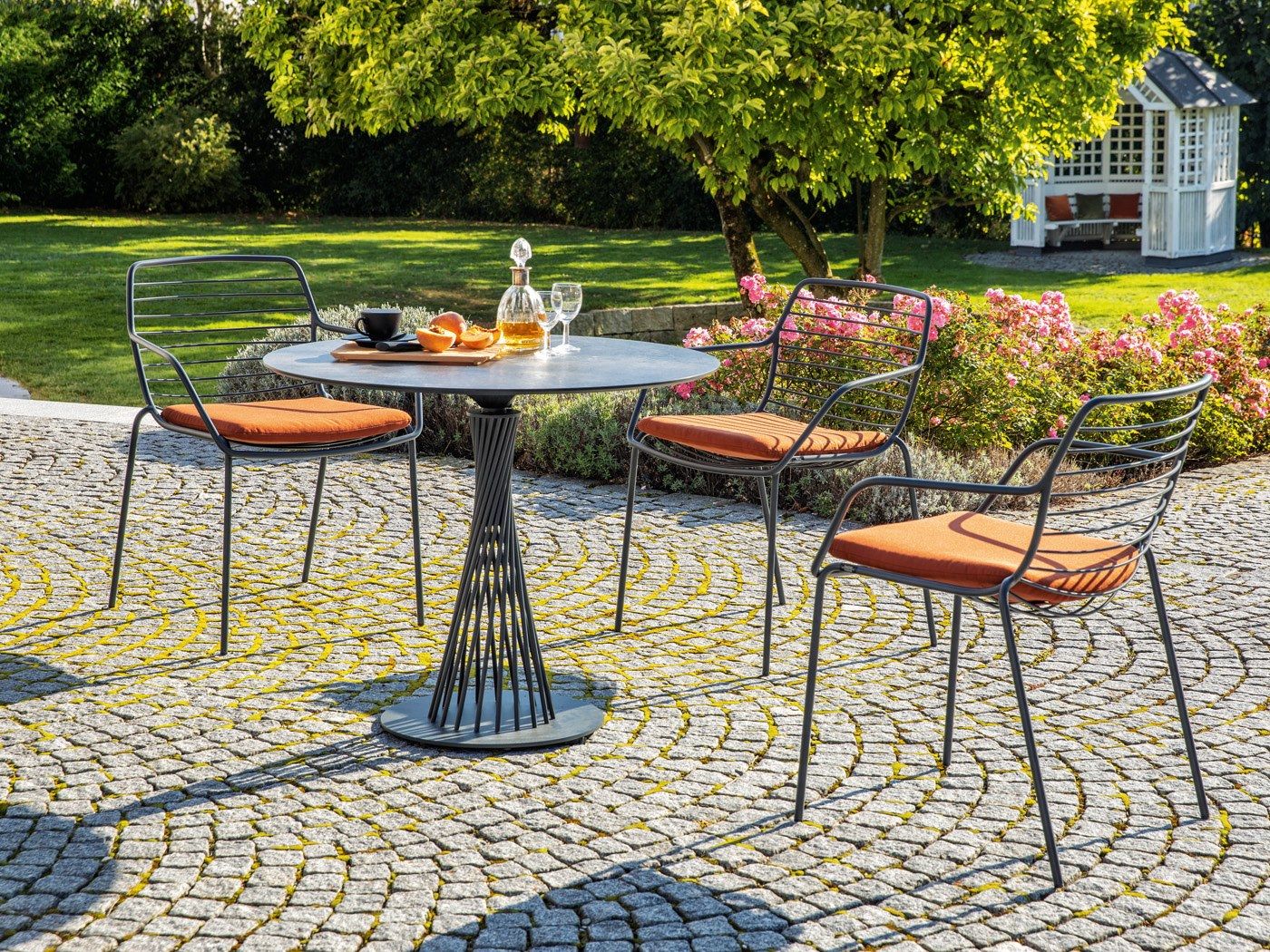 Круглый обеденный стол из нержавеющей стали FISCHER MÖBEL Claris ARCH-00016066 - Вид №2