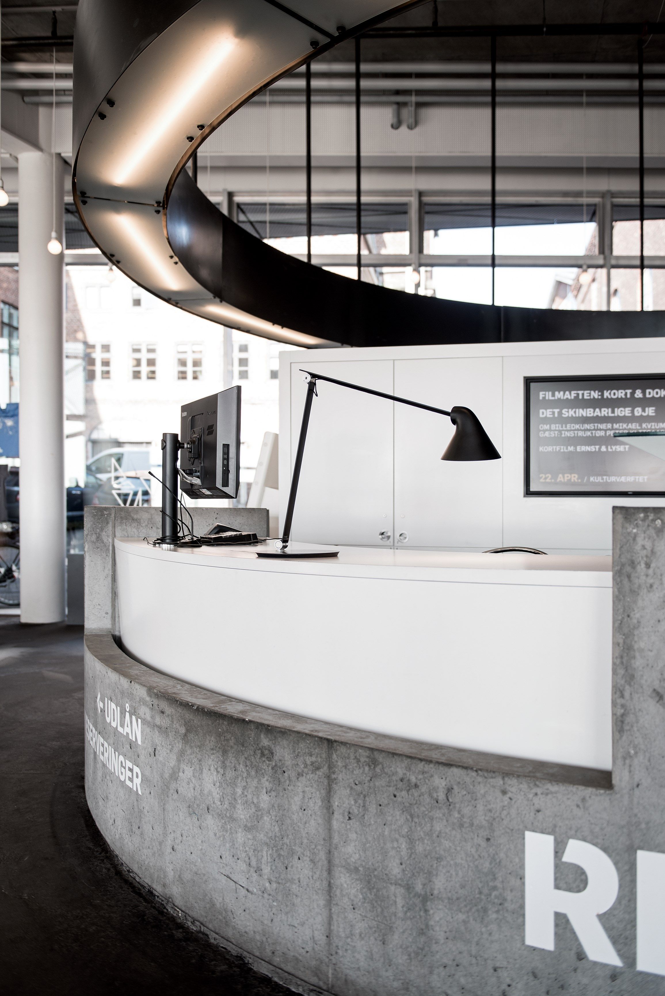 Регулируемая светодиодная настольная лампа NJP ARCH-00132191 - Вид №12