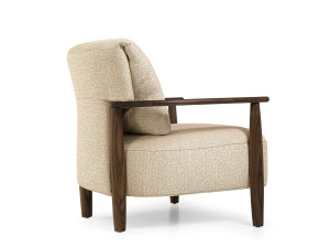 Тканевое кресло с подлокотниками